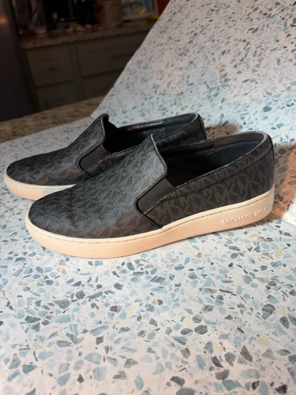 Michael Kors Slip-On Sneakers MK Logo Brown Canvas Women’s 6.5 - Picture 2 of 6